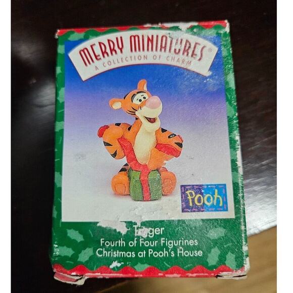 1999 Hallmark Merry Miniatures TIGGER Winnie The Pooh Disney Figure Series #4 - Picture 1 of 1